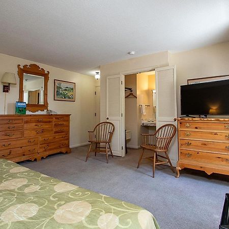 Country Squire Inn And Suites Coshocton Extérieur photo