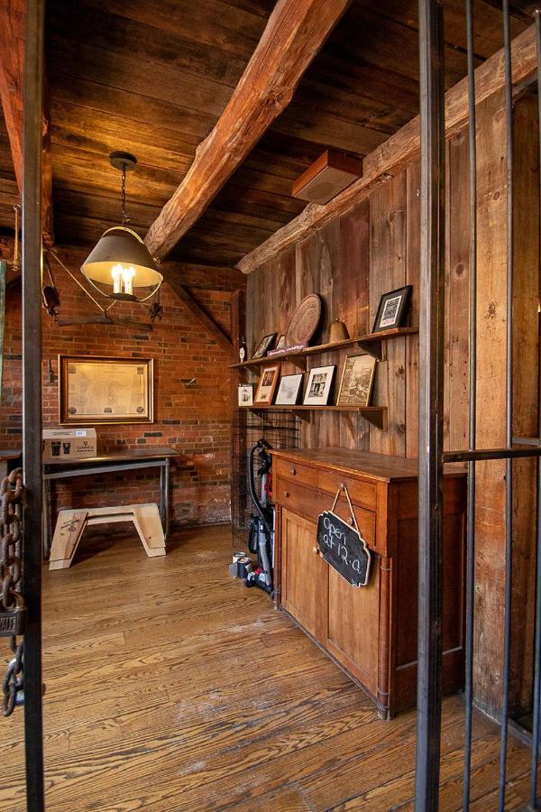 Country Squire Inn And Suites Coshocton Extérieur photo