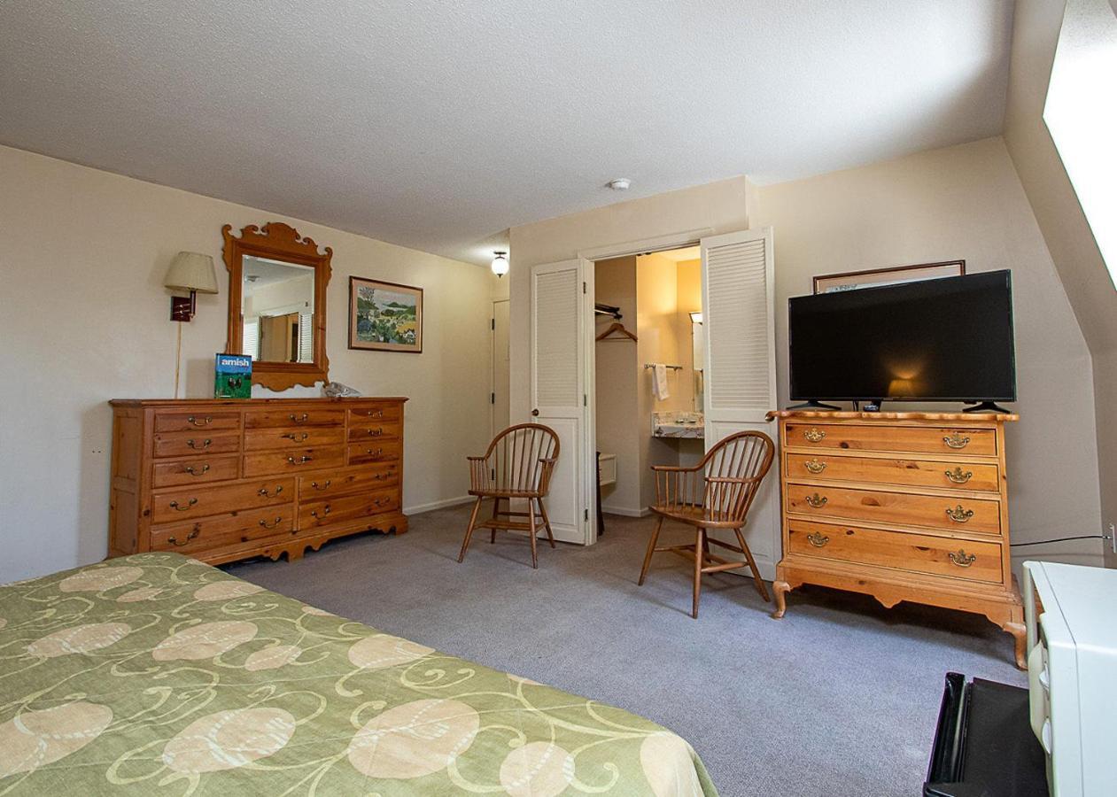 Country Squire Inn And Suites Coshocton Extérieur photo